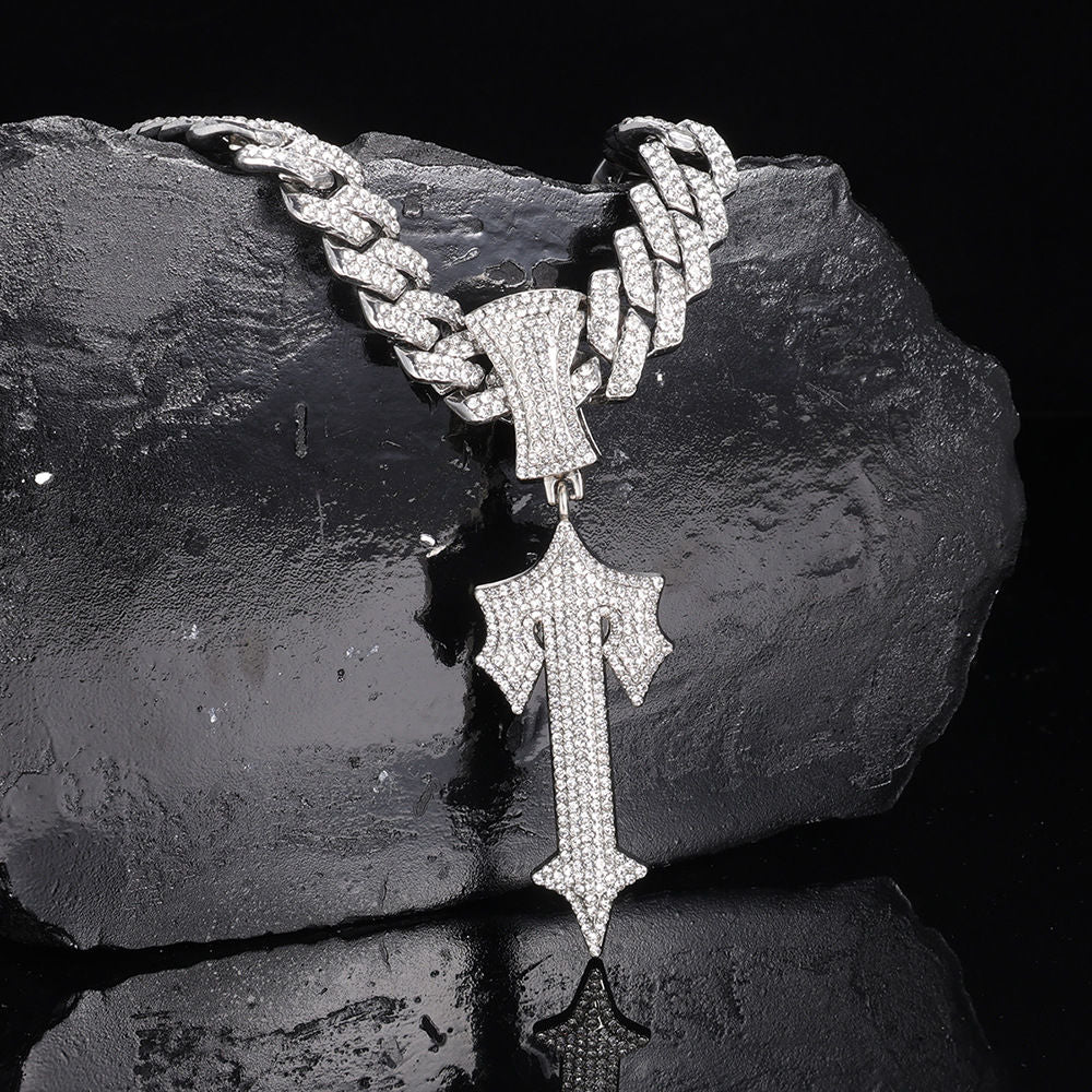 Hip-hop diamond letter pendant necklace, Cuban chain with diamond-shaped letter pendant, European and American style.