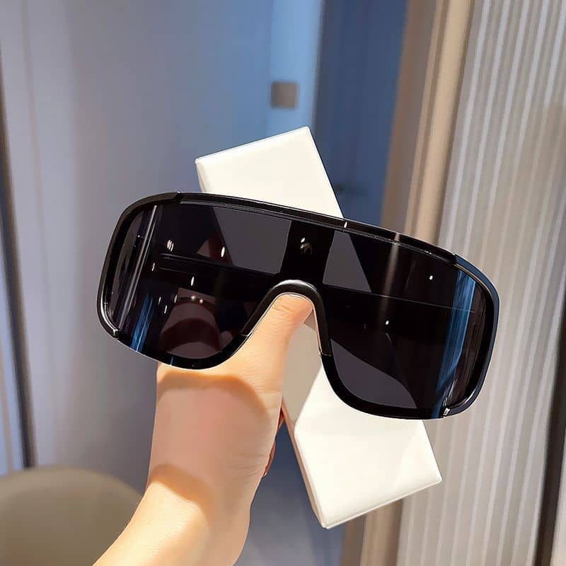 Glamour And Elegant Glasses